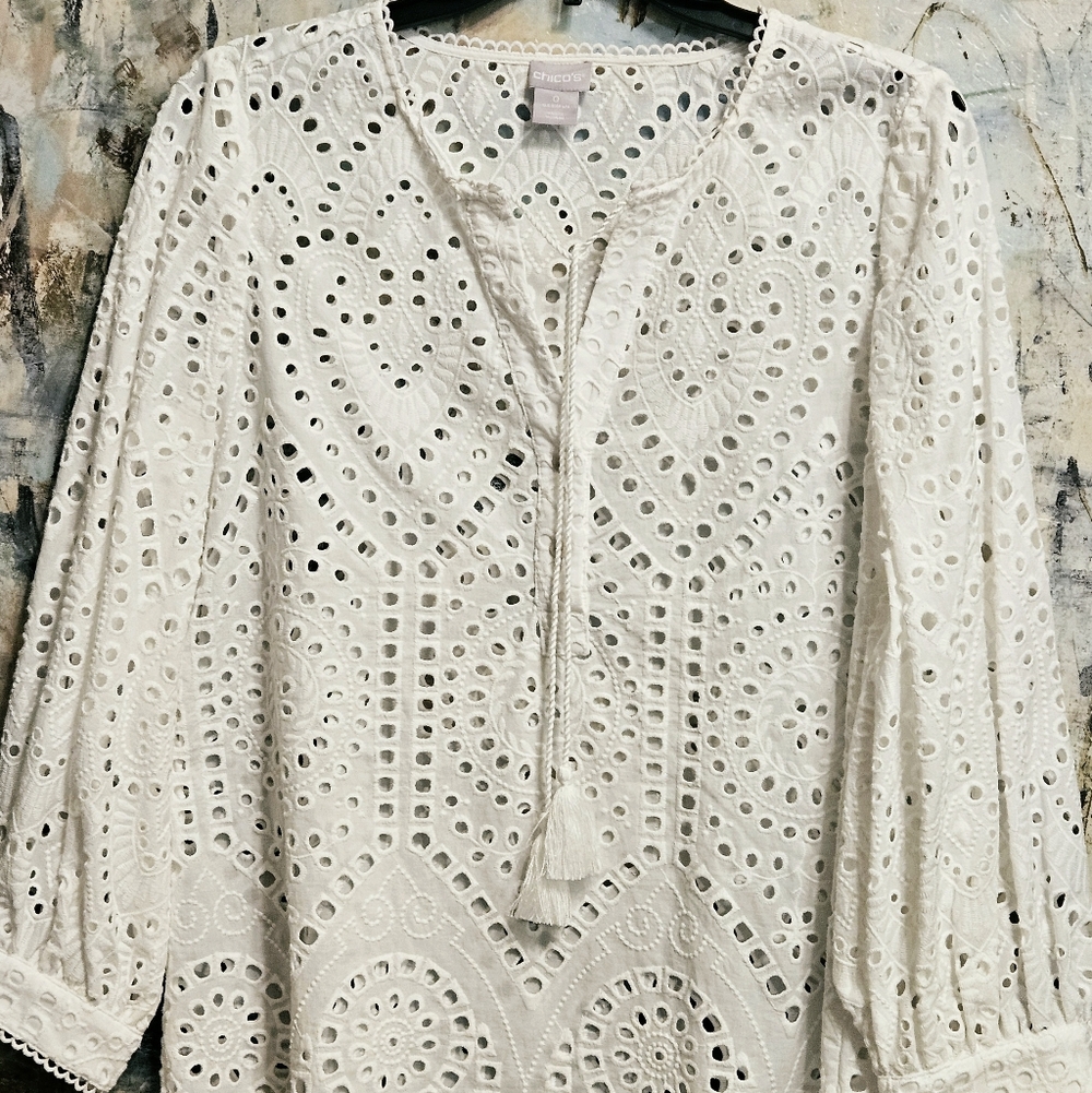 NWOT Chico's White Boho Eyelet Cotton Tunic Blouse with Tassels Sz 0/ US 4-6